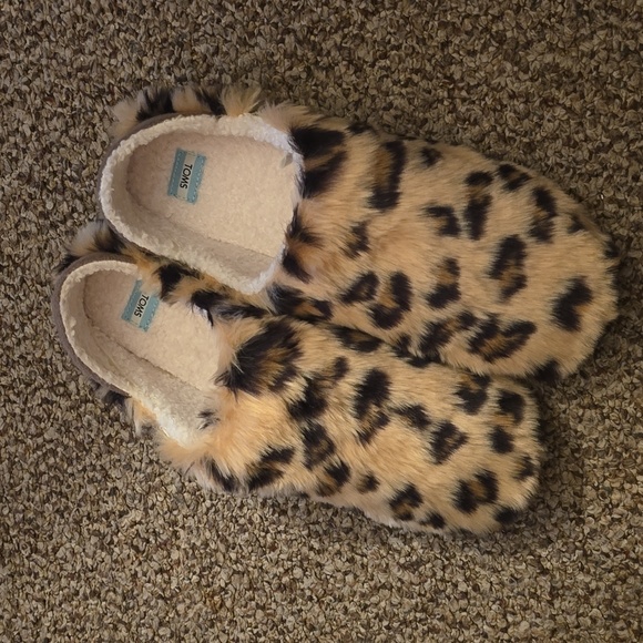TOMS ladies slippers size 12.. - Picture 1 of 8